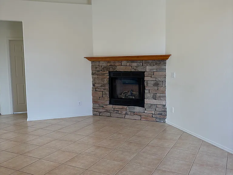 7622 E Horseshoe Ln #A — Photo 5