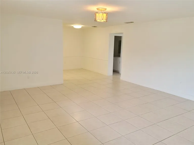 11960 NE 19th Dr #16 — Photo 6