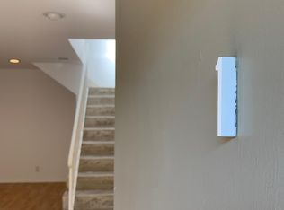 546 N Flores St APT 1, Los Angeles, CA 90048