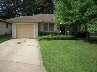 516 E Lindberg St, Springfield, MO 65807