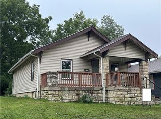 2246 Roswell Ave, Kansas City, KS 66104