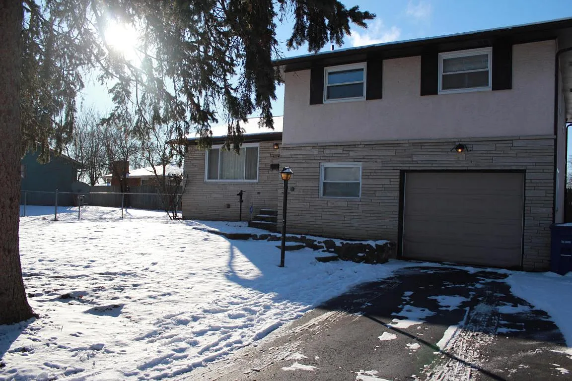 1825 Jason Dr photo 1