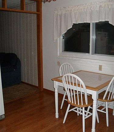 3rd image of 477 Holly Dr
