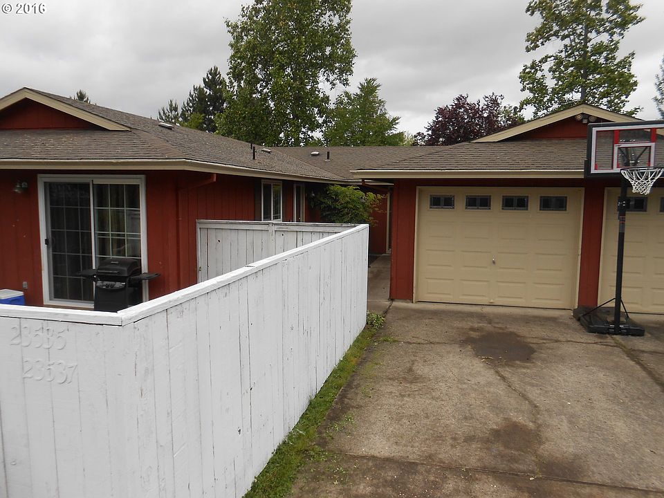 1st image of 23535-23537 NE Shannon St