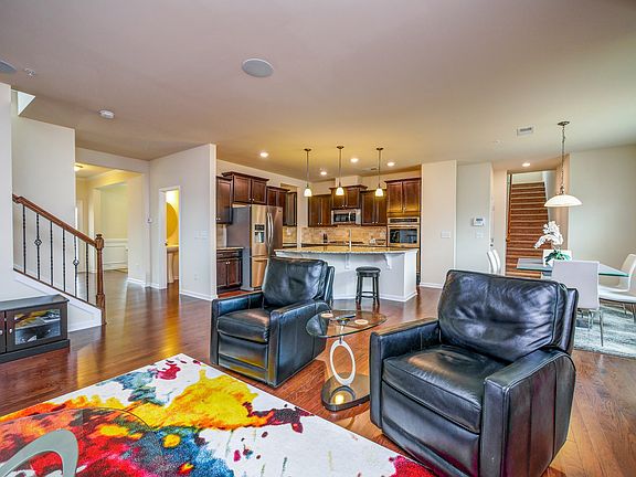 3rd image of 137 Flora Vista Dr #9