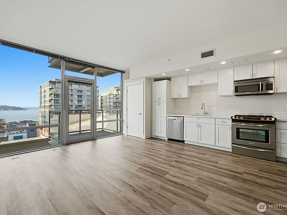 5th image of 2911 2nd Avenue #709