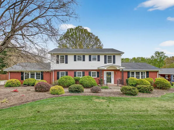 330 Lowndes Dr, Spartanburg, SC 29307