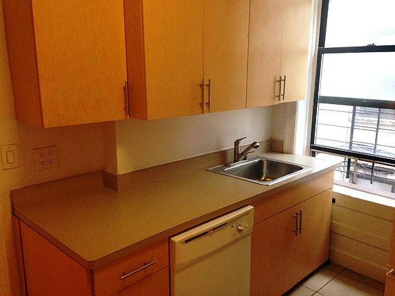 2nd image of 2273 41st St APT 8