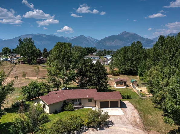 133 Berry Ct, Corvallis, MT 59828