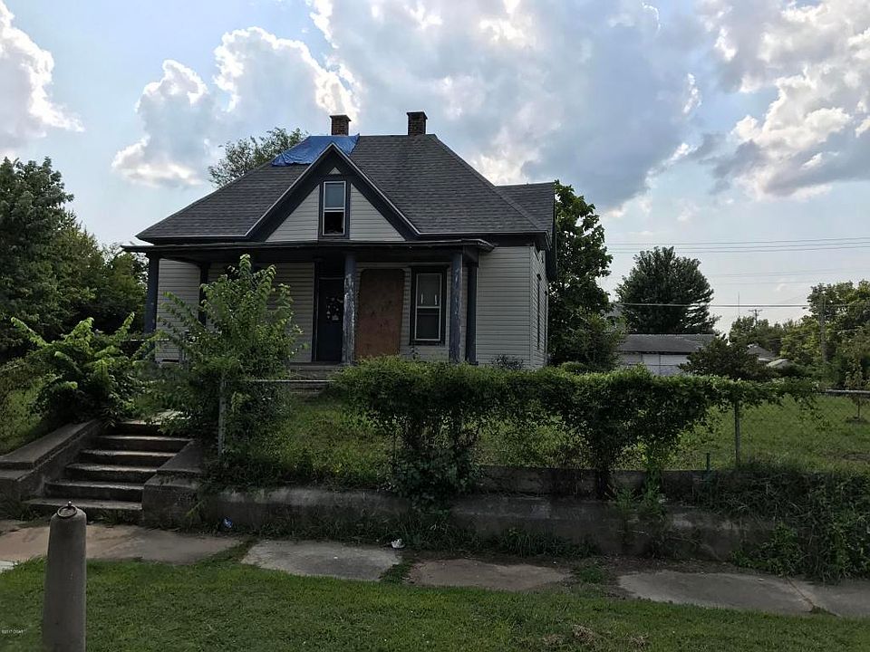 1st image of 2002 S Connor Ave
