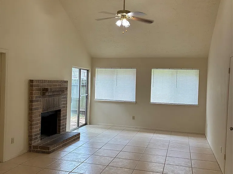 16230 Cutten Rd — Photo 13