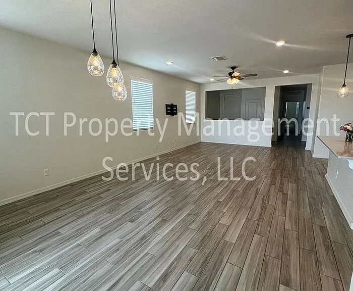 1060 W Canyonlands Ct — Photo 2