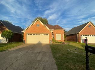 5884 Alexandria Ln, Southaven, MS 38671