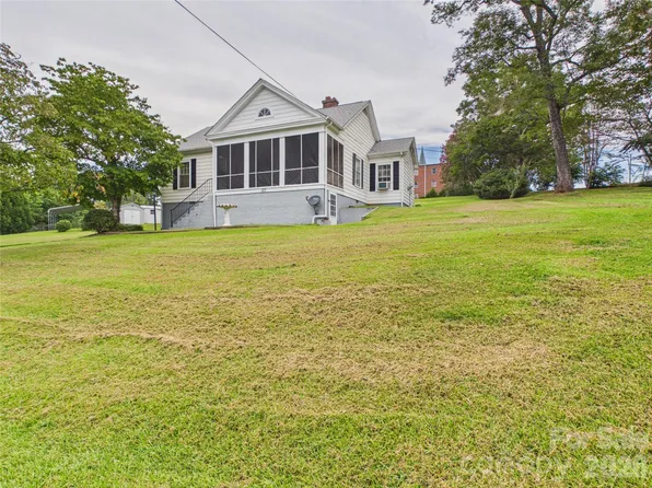 107 Mimosa Ave, Granite Falls, NC 28630