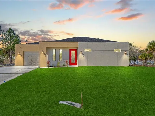 906 Capetown Ave, Lehigh Acres, FL 33974