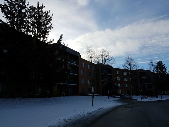 2nd image of 263 S Clubhouse Dr Unit 323