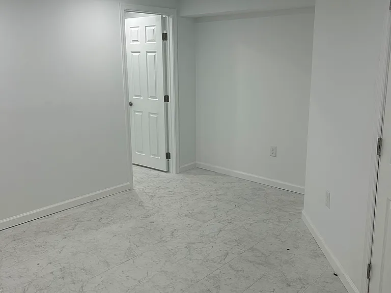 9192 Frankford Ave #BASEMENT — Photo 2