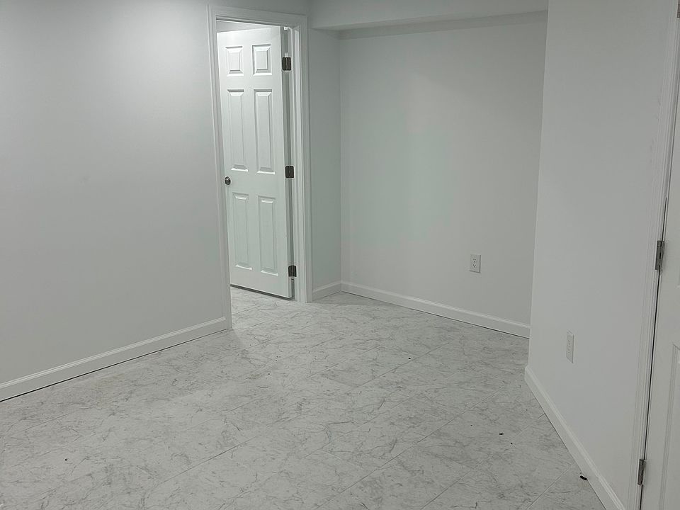 2nd image of 9192 Frankford Ave #Basement