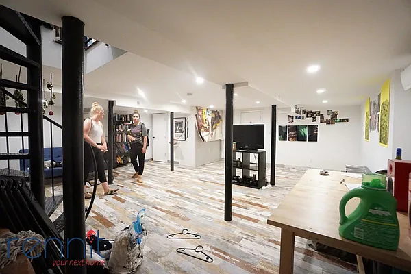 Rented by Rennit Inc. | media 56