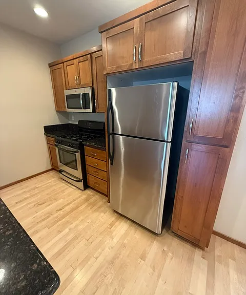 4 SW Boundary St #3 — Photo 27