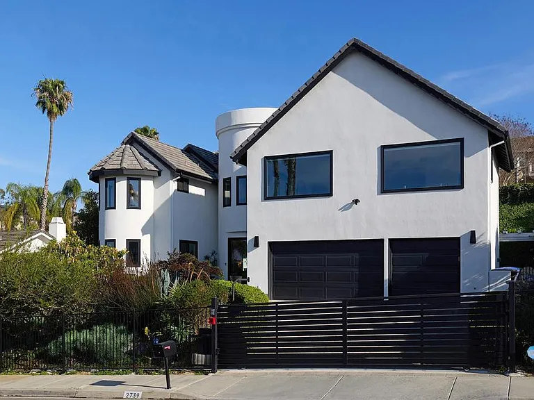2739 Argonauta St — Photo 4