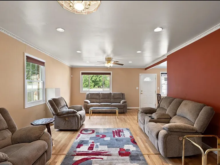 1300 Schuylkill Rd — Photo 9