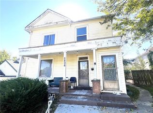 2806 Olive St, Saint Joseph, MO 64507