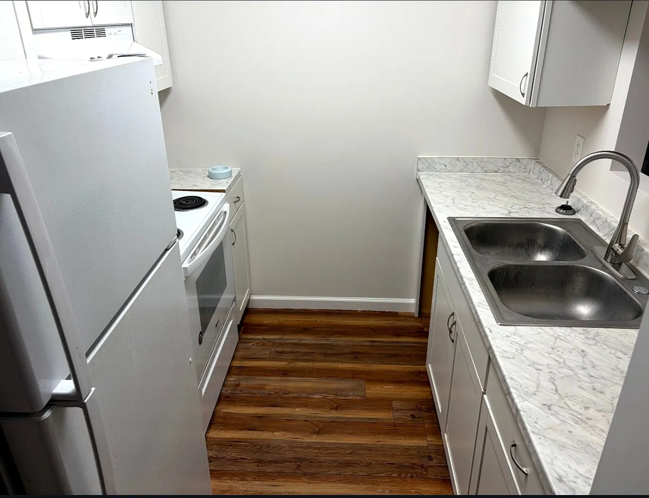 4 bed, 1024 sqft, $1,460 — Photo 3