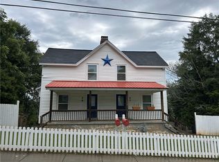 47 Quarry St, Gainesville, GA 30501
