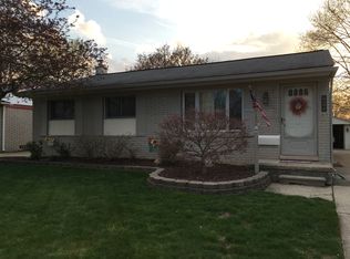 8351 Alton St, Canton, MI 48187