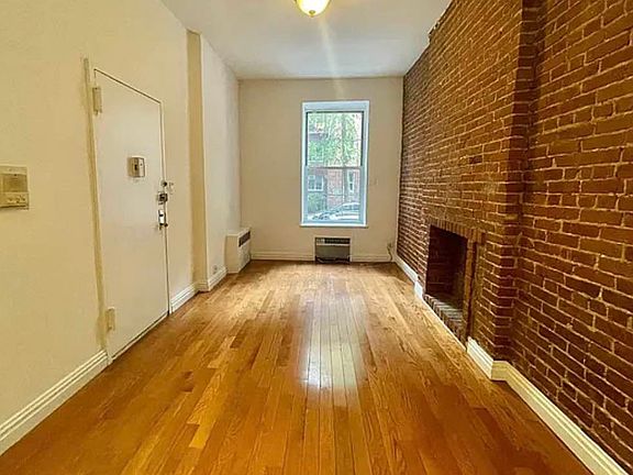 3rd image of 536 E 89th St APT B