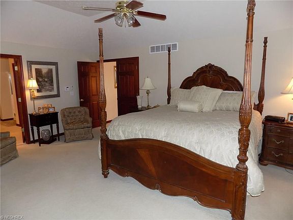 4th image of 10101 Forest Glen Dr