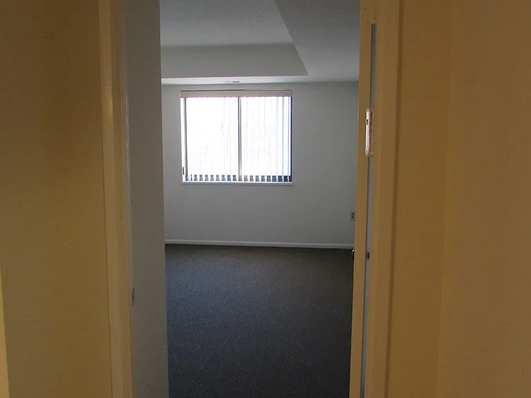15100 Interlachen Dr #821 — Photo 29