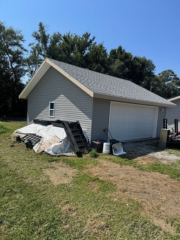 1206 Missouri St - Property Image