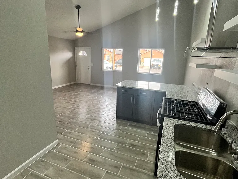 7905 Mitzie Ram Pl — Photo 6