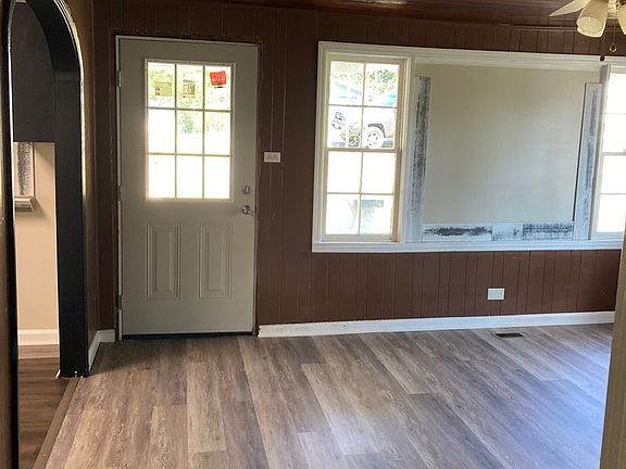 5th image of 245 1st Ave