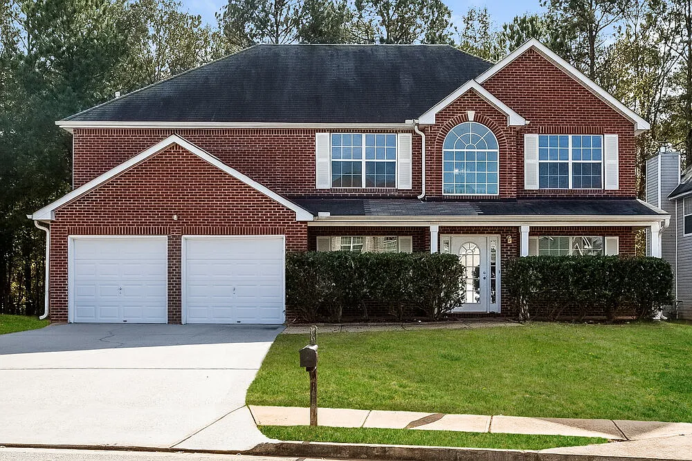 4 bed, 3.0 bath, 2693 sqft, $3,360 — Photo 1