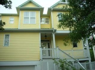 1112 Elizabeth Dr, Oak Island, NC 28465