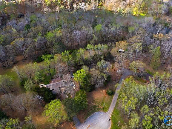 3rd image of Finlen Rd