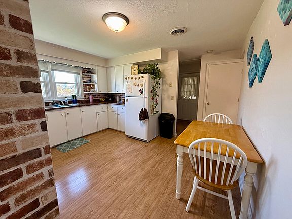 5th image of 408 S 2nd Street