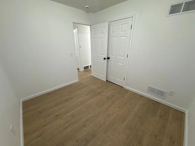 2708 Trimble St — Photo 14