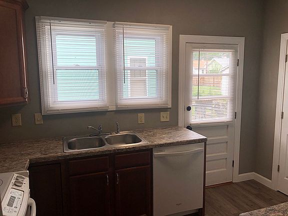 Kitchen entrance
