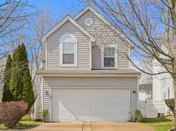 1237 Garden Village Dr, Florissant, MO 63031