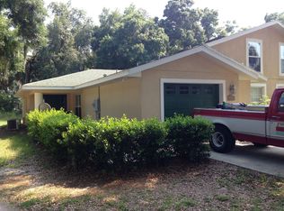 303 W Fountain St, Fruitland Park, FL 34731