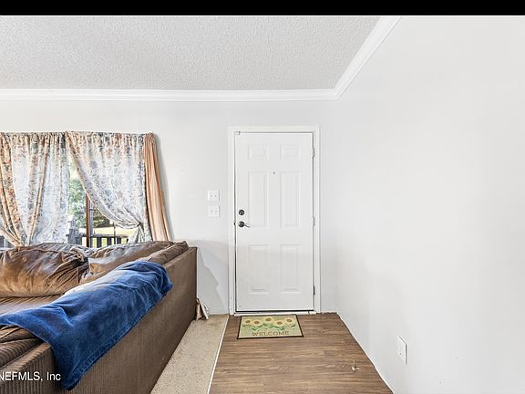 3rd image of 15383 PARETE Circle E