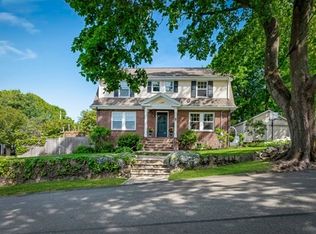 9 Columbia Rd, Marblehead, MA 01945