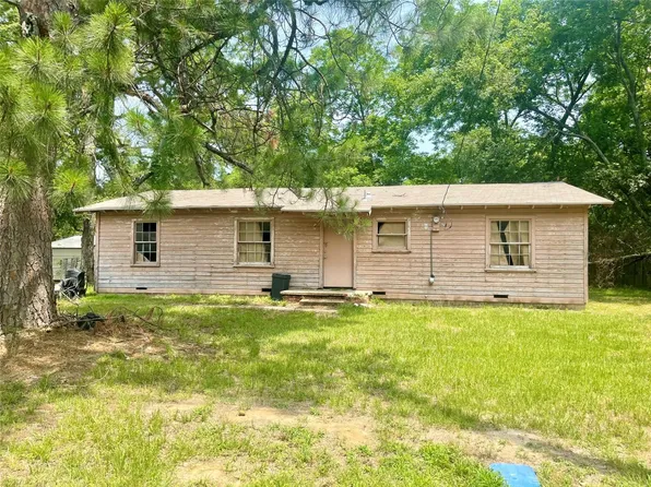 909 Alabama St, Sulphur Springs, TX 75482
