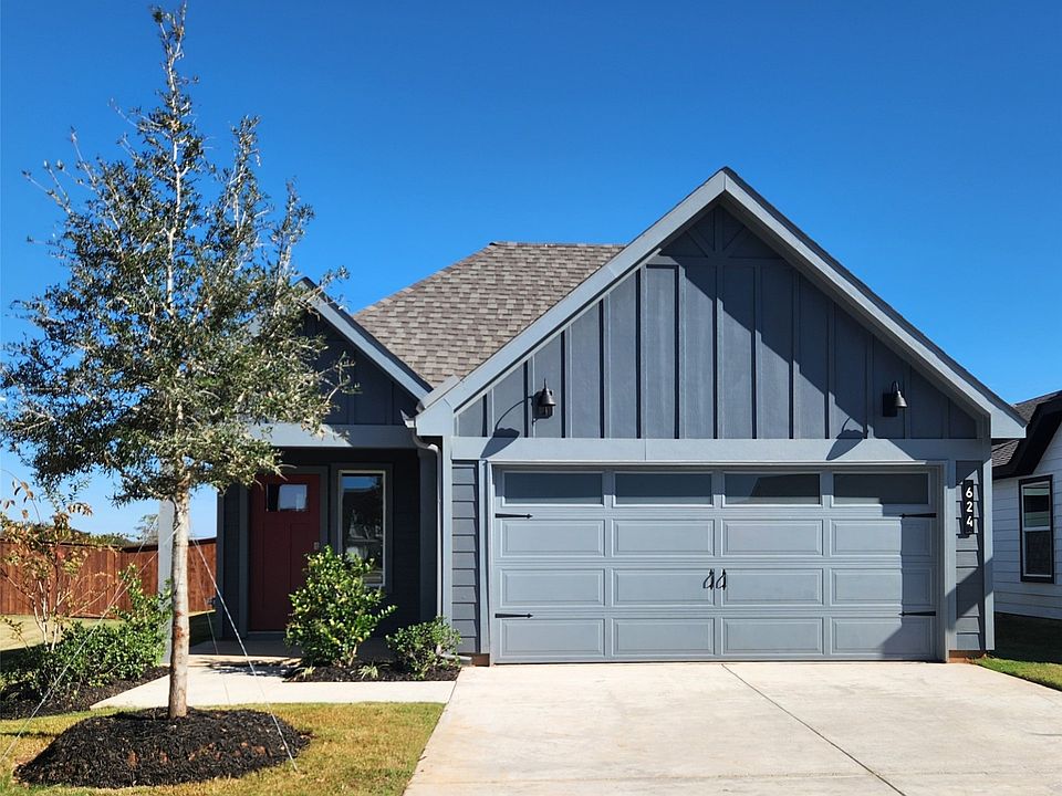 1st image of 624 Capstone Cir