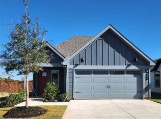 624 Capstone Cir, Granbury, TX 76048