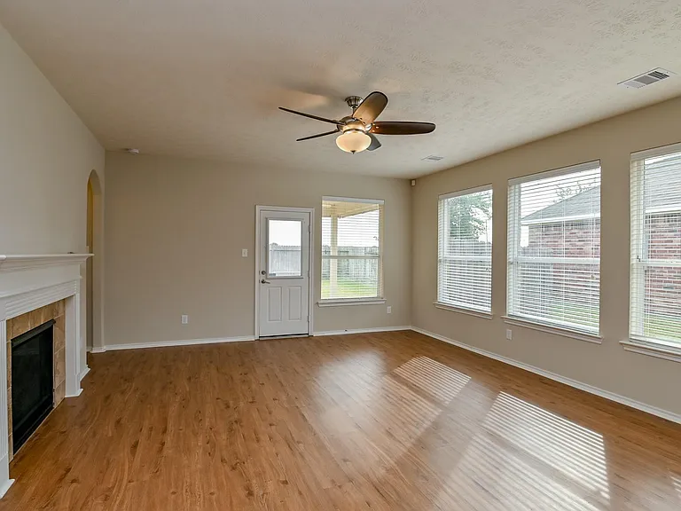 7435 Garland Mist Ln — Photo 9